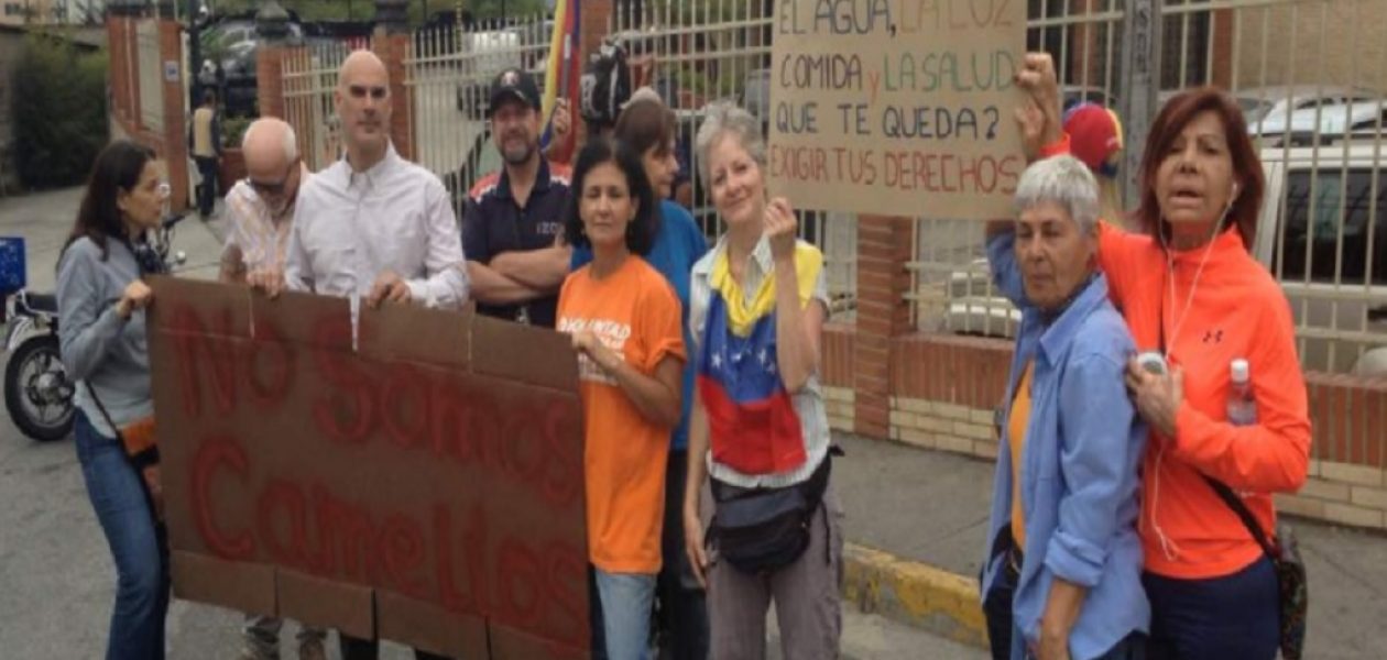 Vecinos de El Hatillo se unieron a protesta convocada por Frente Amplio