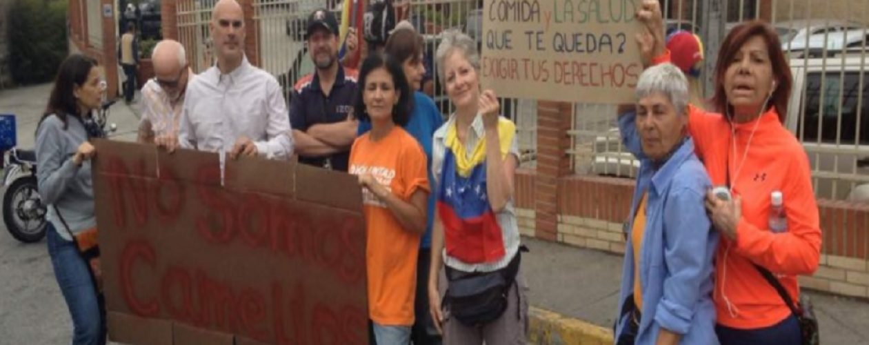 Vecinos de El Hatillo se unieron a protesta convocada por Frente Amplio