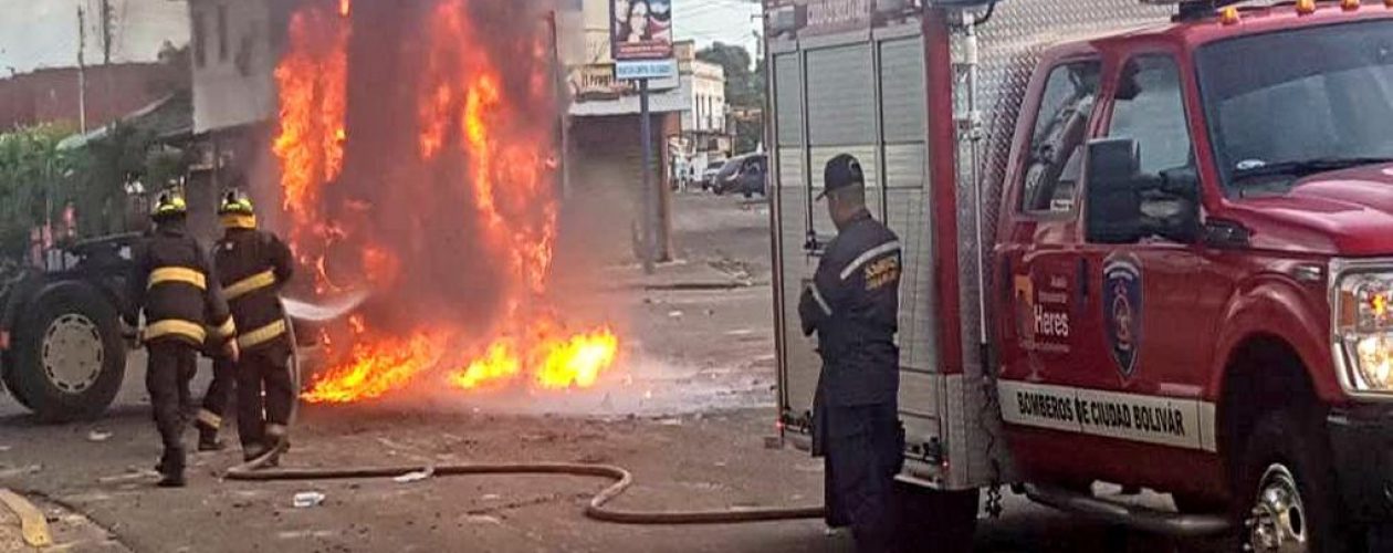 Muere joven arrollado en el Paseo Meneses durante protesta opositora