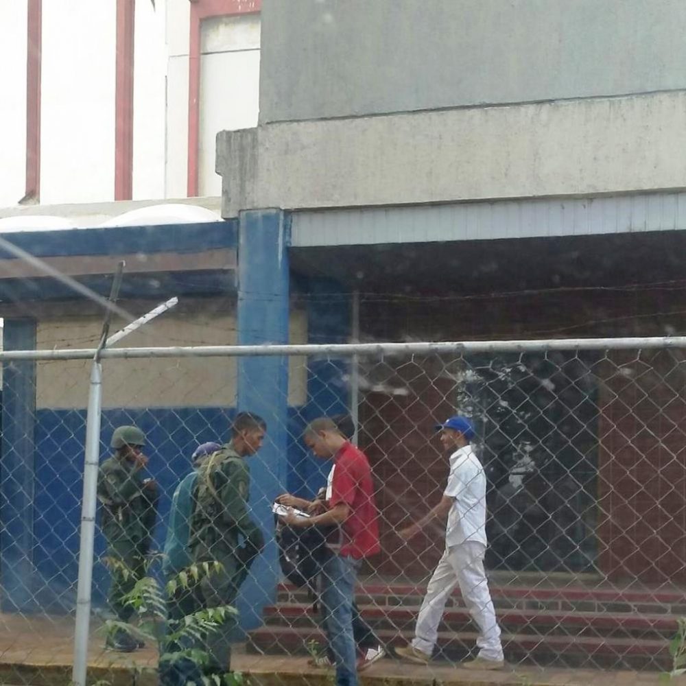 Desalojarán a comerciantes del Hospital Uyapar