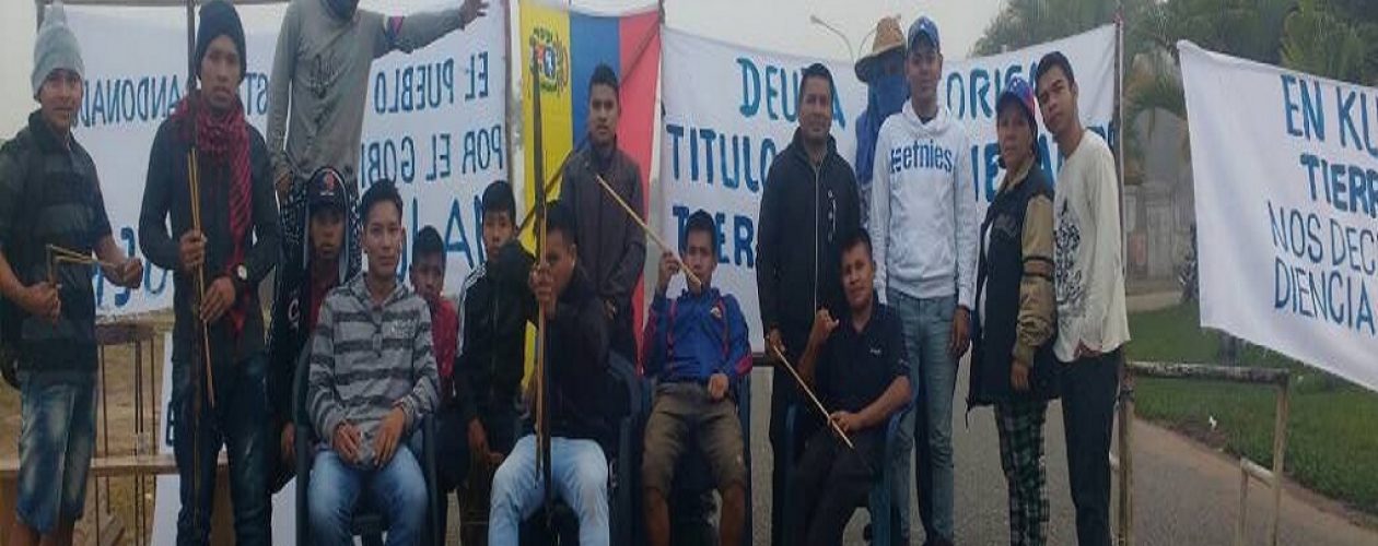 Pemones trancan frontera venezolana durante paro cívico activo