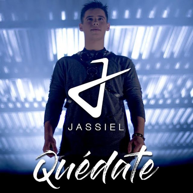 Jassiel busca deslumbrar con “Quédate”, su primer tema musical