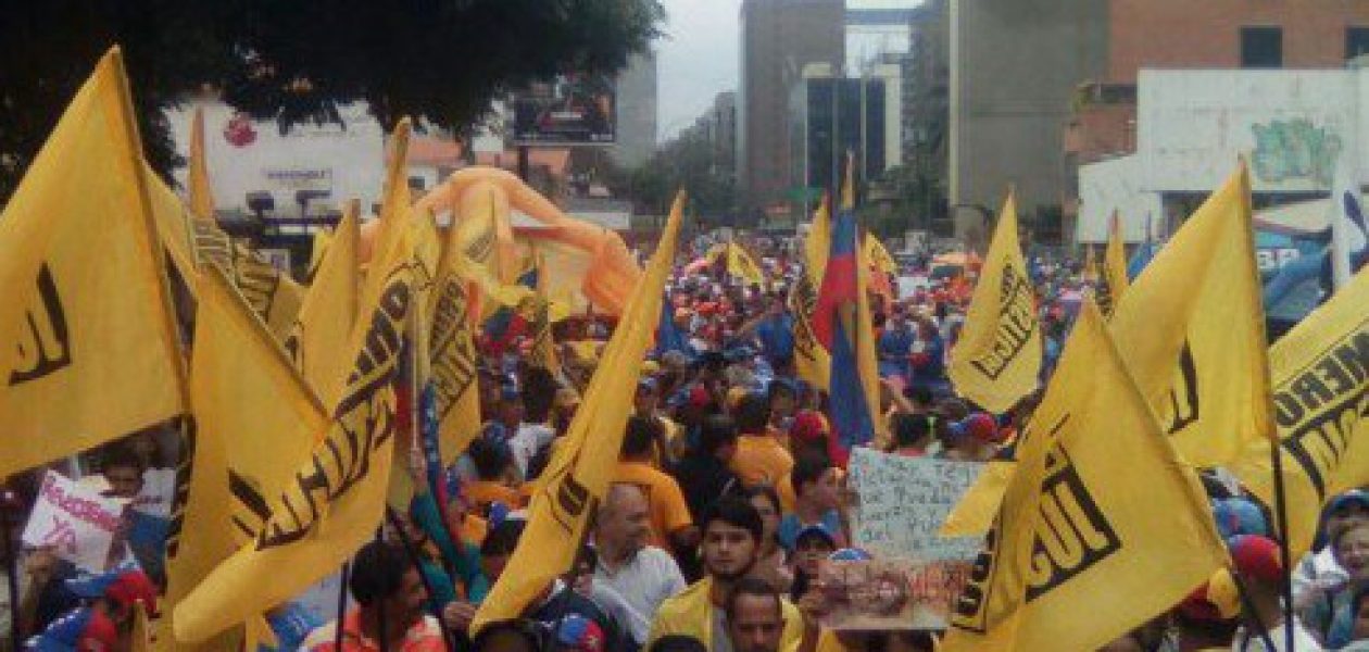 La MUD convoca a los venezolanos a manifestarse lunes y martes en el CNE