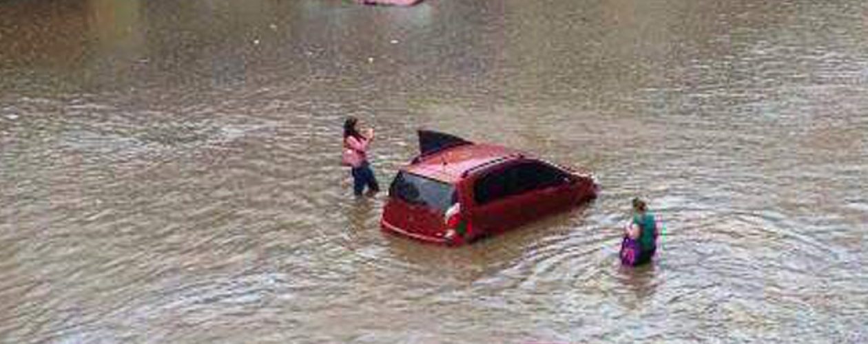 Lluvias en Caracas provocaron inundaciones en varios sectores