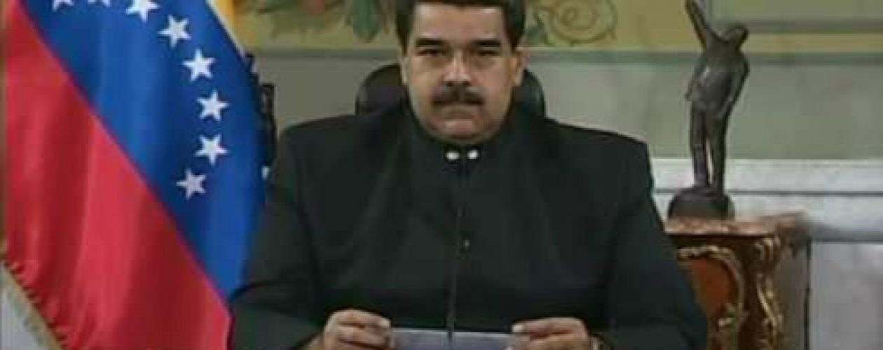 Maduro llama a elecciones regionales y de alcaldías