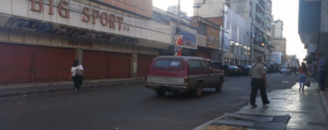 Comercios cerrados y poco tráfico en la Maracay post elecciones