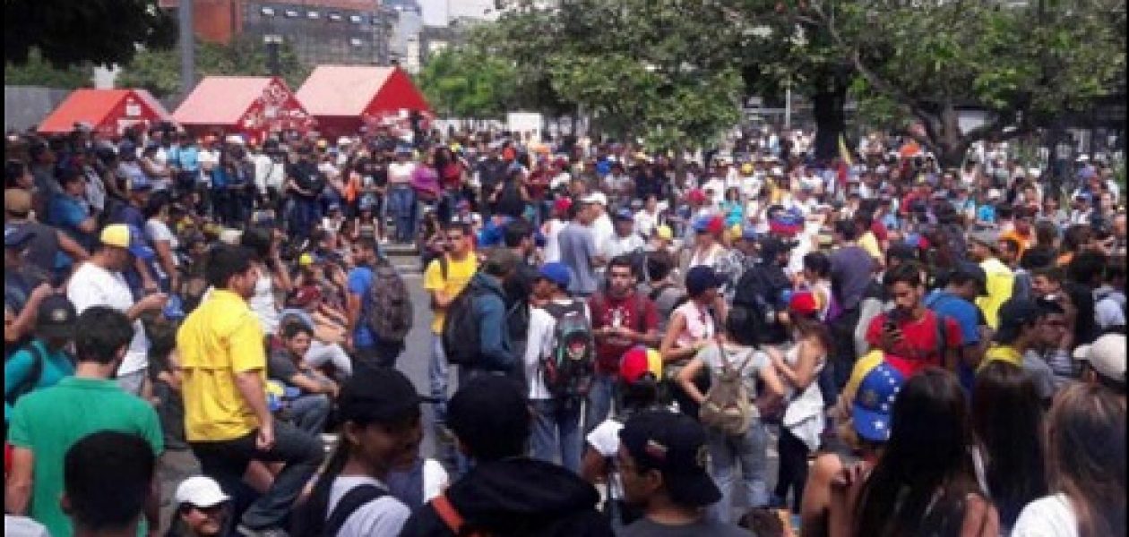Marcha 10 de abril 2017 inicia en la Plaza Brión de Chacaíto