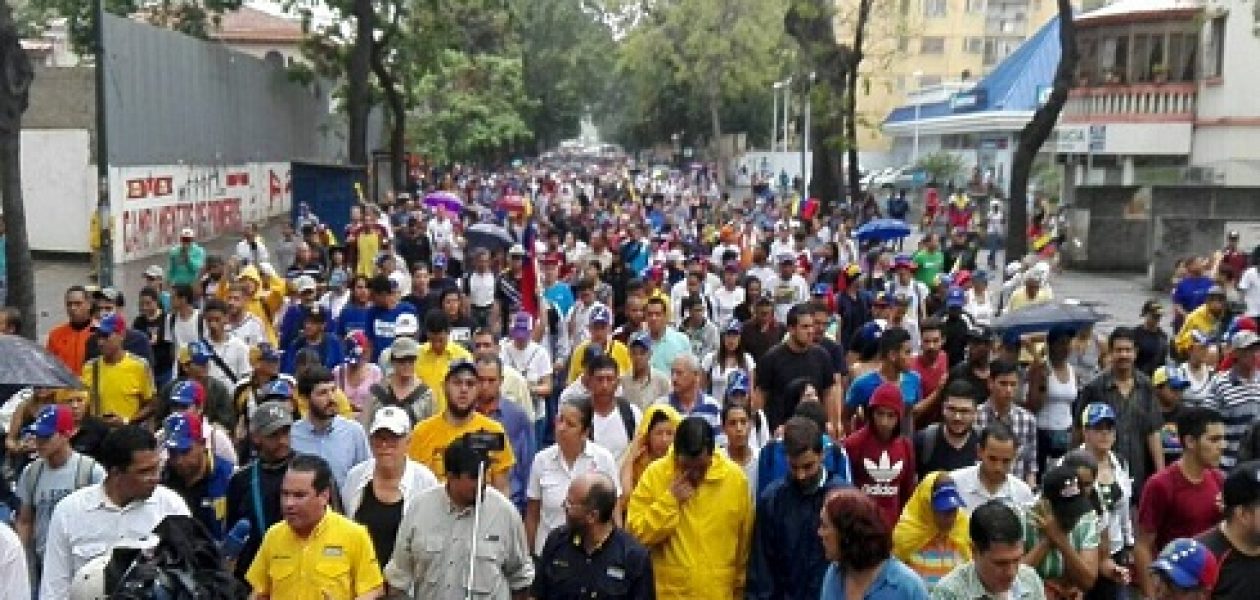 Marcha 13 de abril 2017 con represión en la Francisco Fajardo