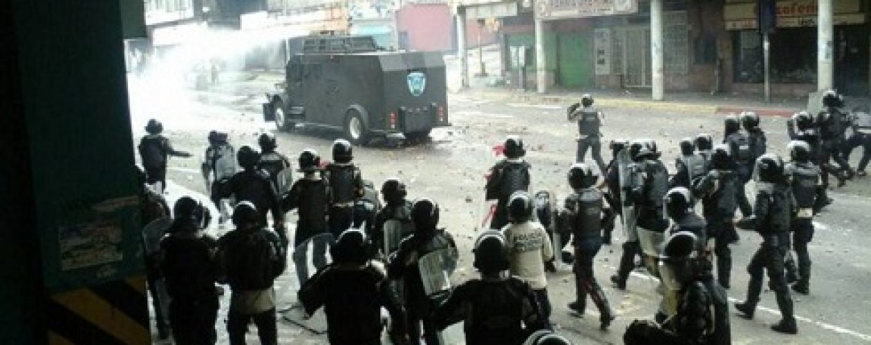 Marcha en San Cristóbal fue brutalmente reprimida