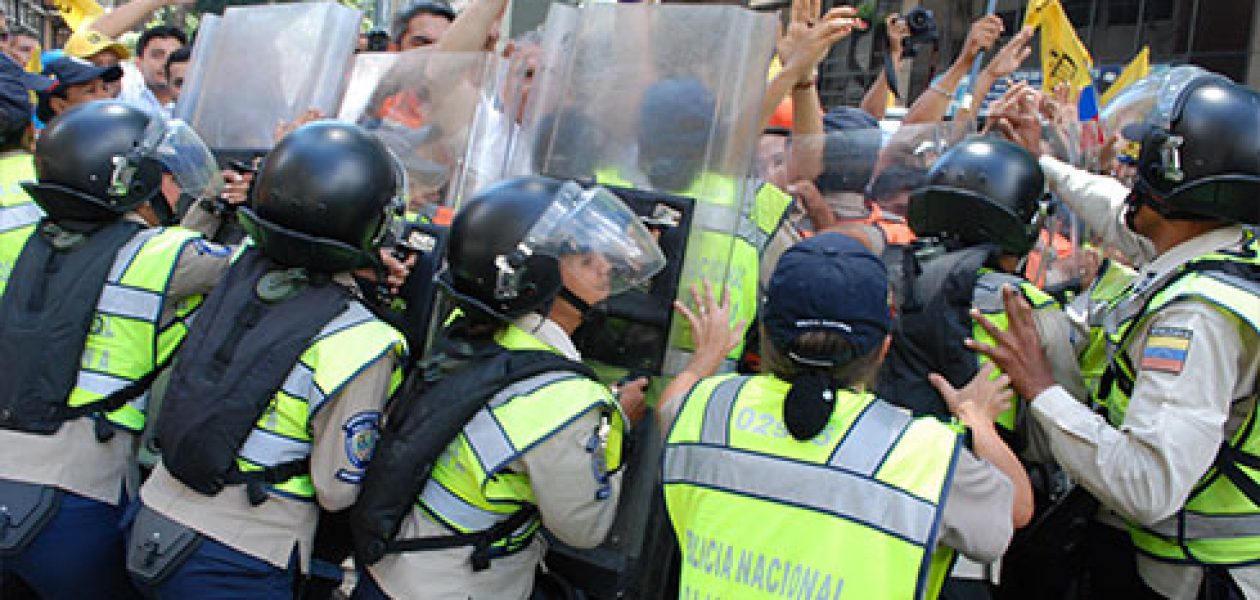 Manifestantes fueron reprimidos en varios estados del país