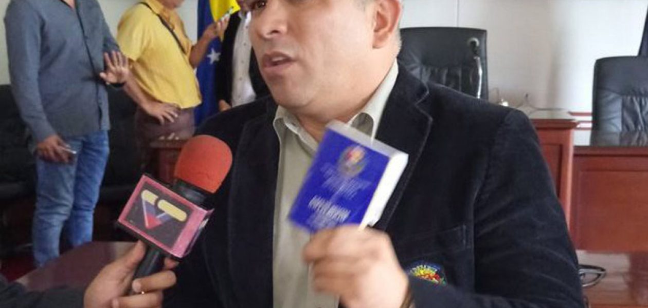 Consejo Legislativo de Táchira busca destituir a Laidy Gómez