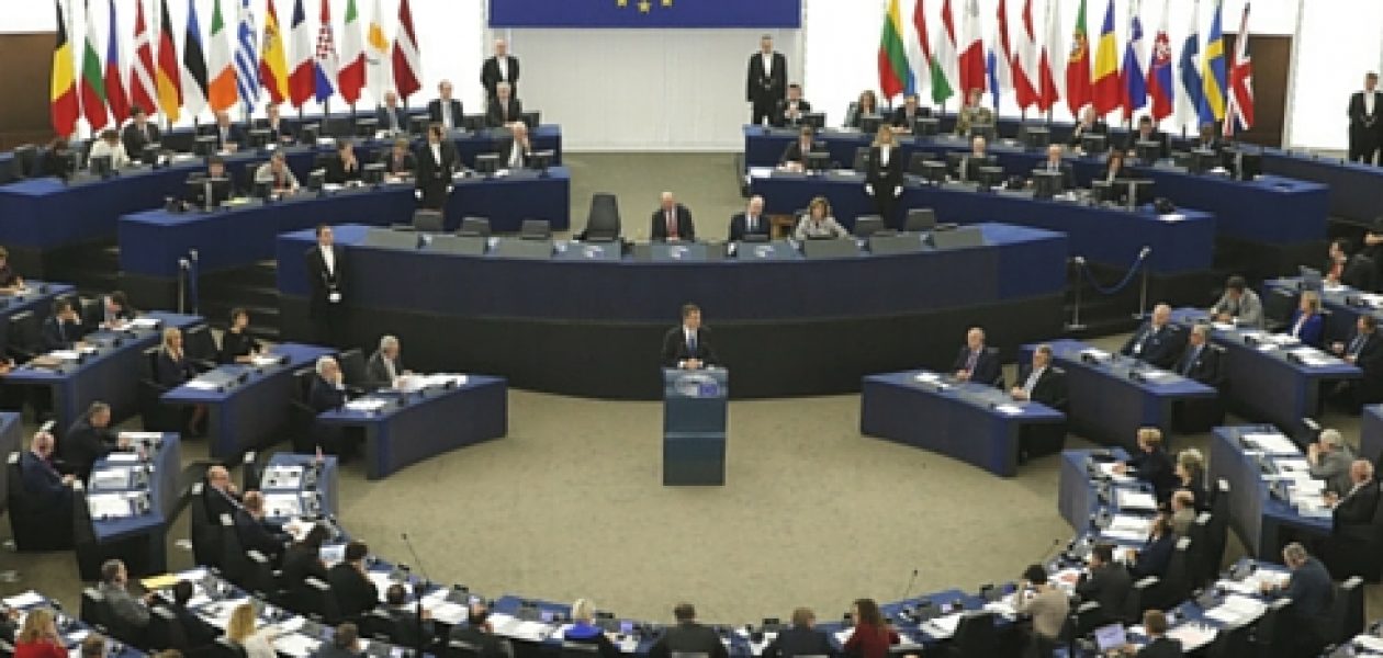 Parlamento Europeo exige al gobierno venezolano respeto al revocatorio