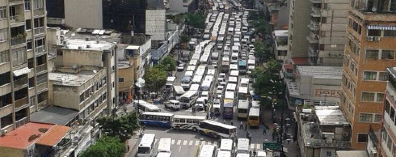Paro de transporte colapsa Caracas