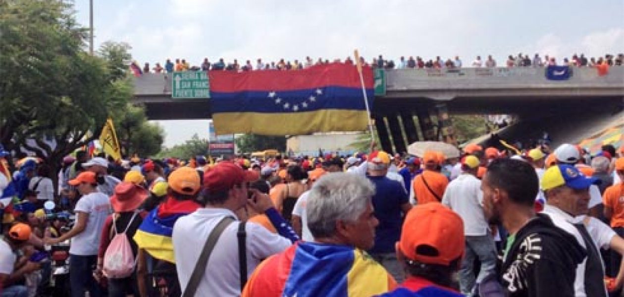 Plantón en Maracaibo se instaló en el puente Santa Clara