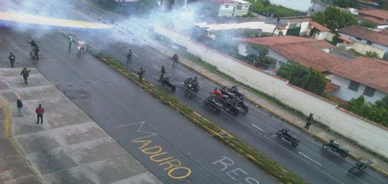 Plantón en Mérida fue atacado por la Guardia Nacional