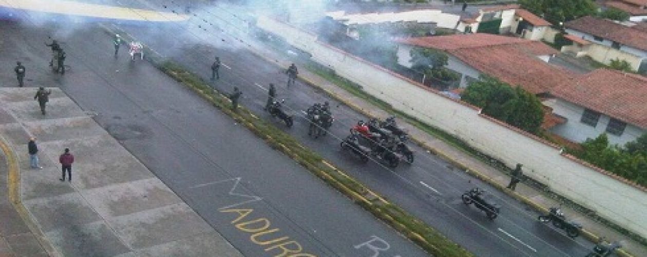 Plantón en Mérida fue atacado por la Guardia Nacional