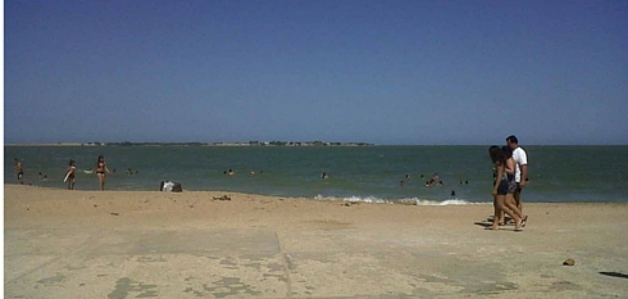 Número de playas aptas en Zulia se reducen por contaminación del lago