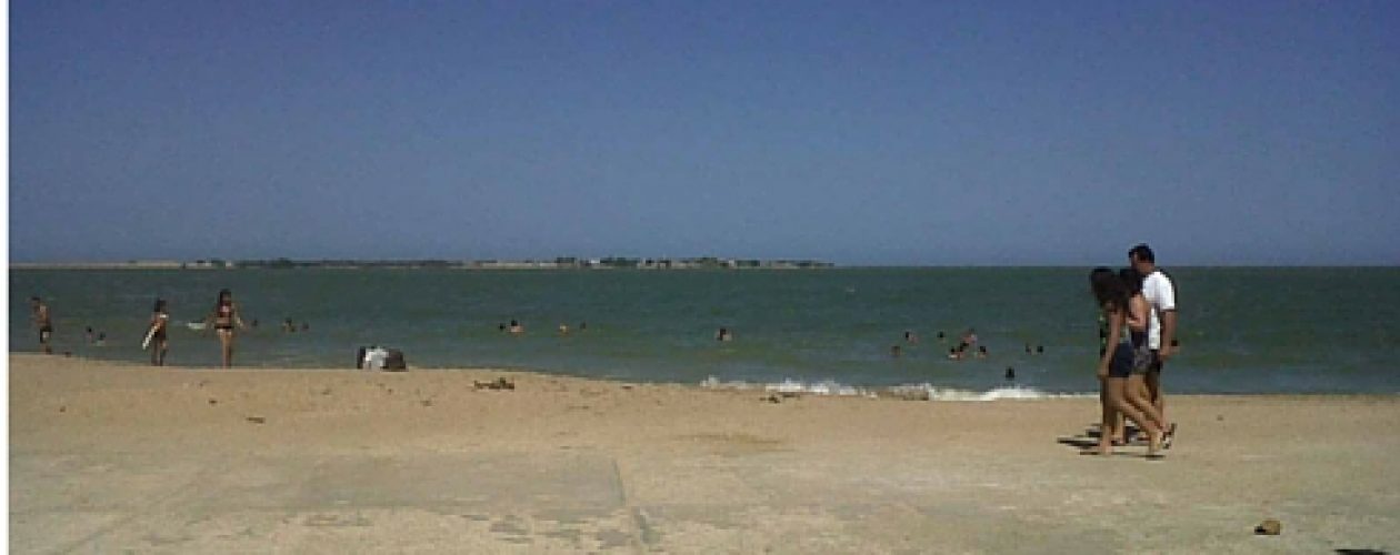 Número de playas aptas en Zulia se reducen por contaminación del lago