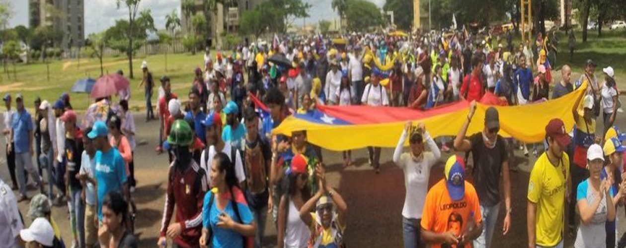 ¿Venezolanos participarán en plebiscito del 16 de julio?