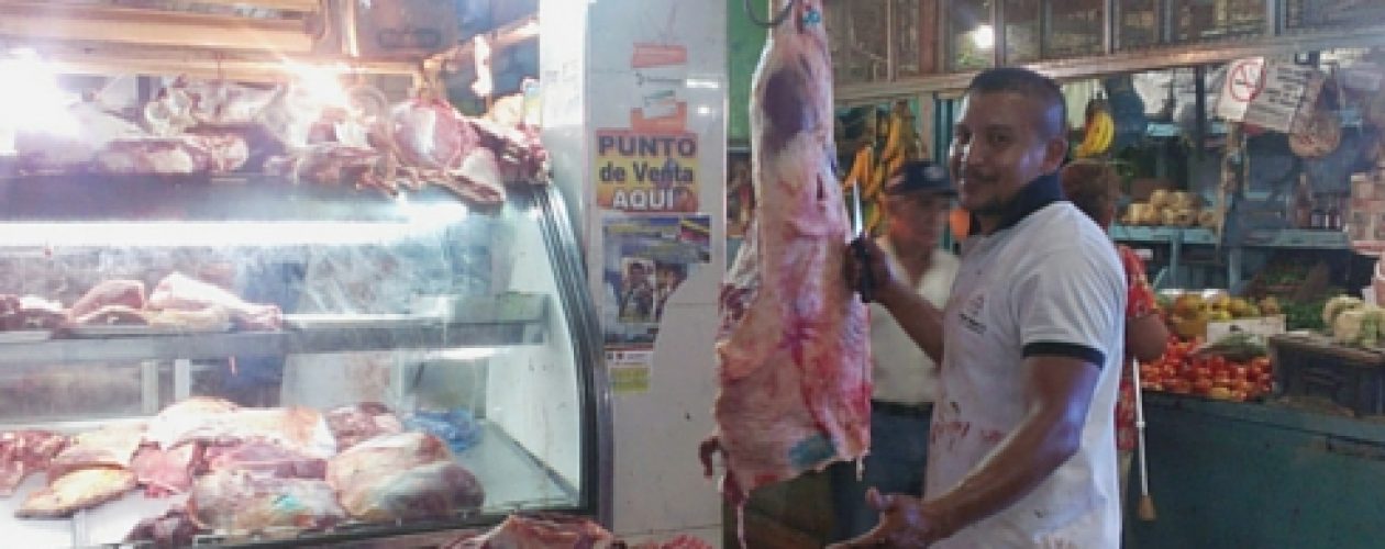 Por alza del precio de la carne el sector reporta abrupta caída