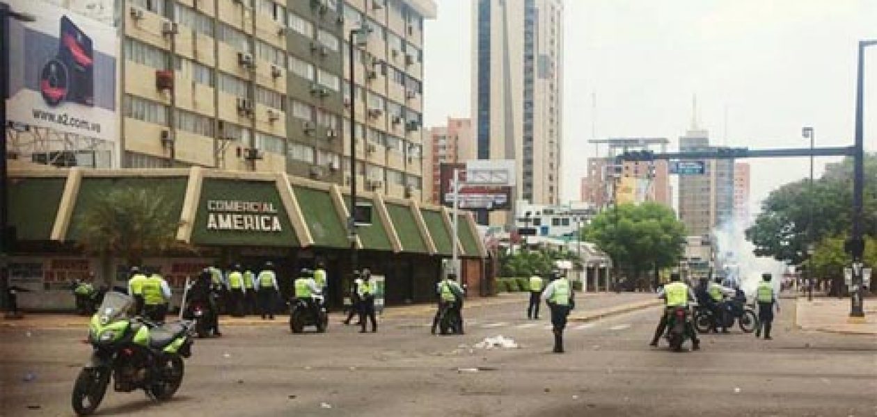 En la protesta en 5 de Julio la policía dispara a manifestantes