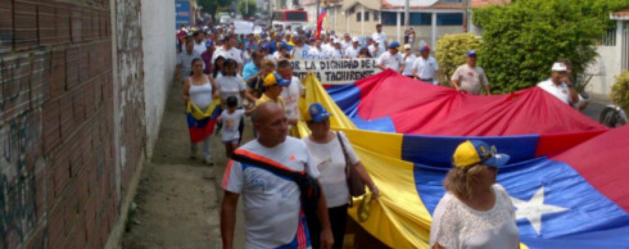 Nueva protesta en Táchira para exigir apertura de la frontera