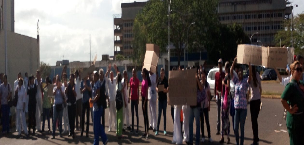 Hospital Uyapar y Guaiparo llevan 15 días sin transporte institucional