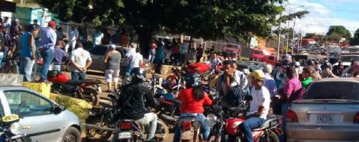 Protesta en Santa Elena de Uairén por falta de gasolina