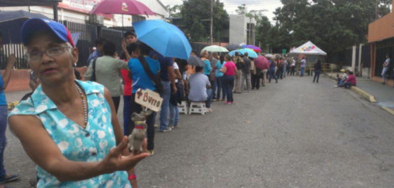 Validación de firmas en Aragua arranca con irregularidades