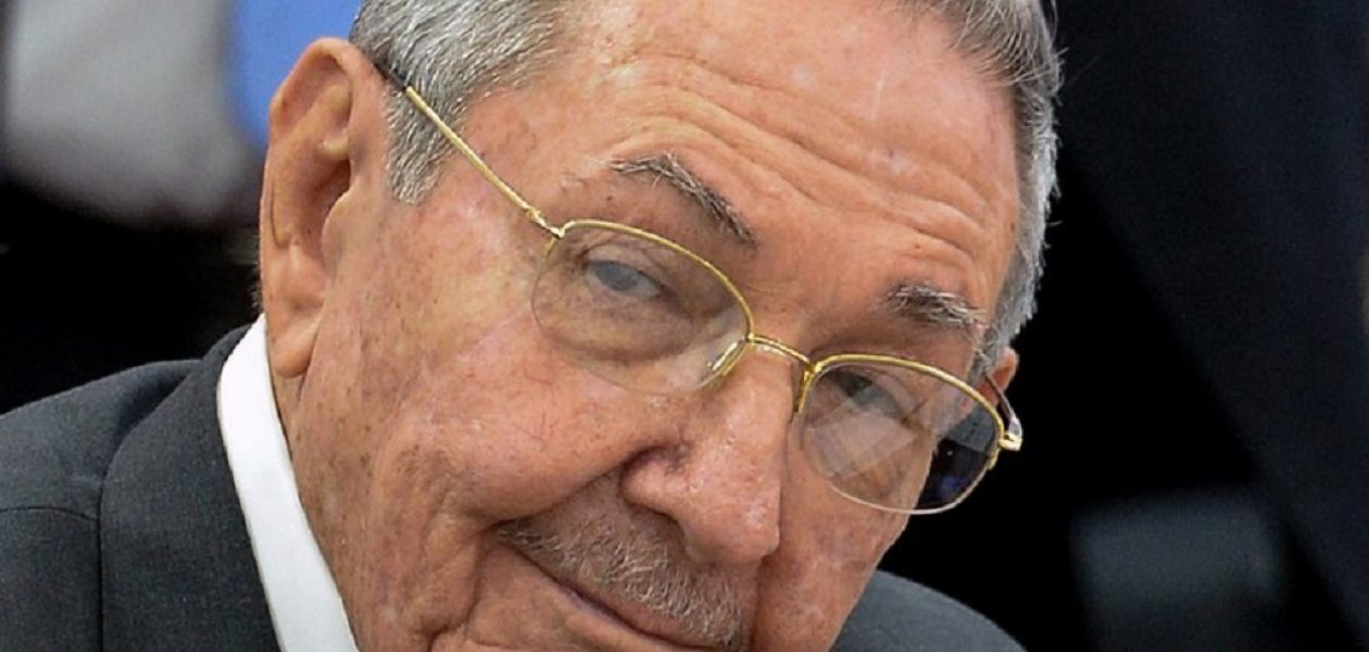 Raúl Castro dejará de ser presidente para ser garante de su sucesor en Cuba