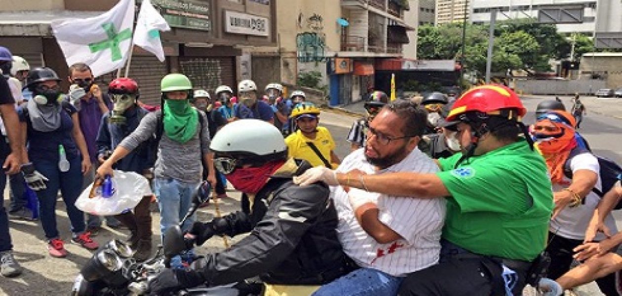 Un herido de bala durante represión en Bello Monte