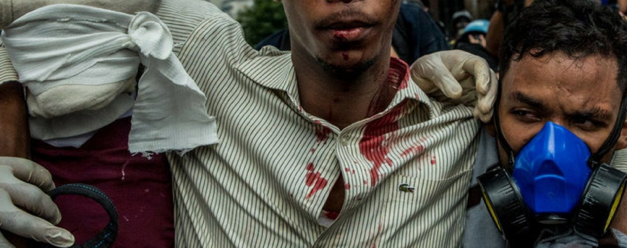 20 personas heridas por represión en Chacaíto