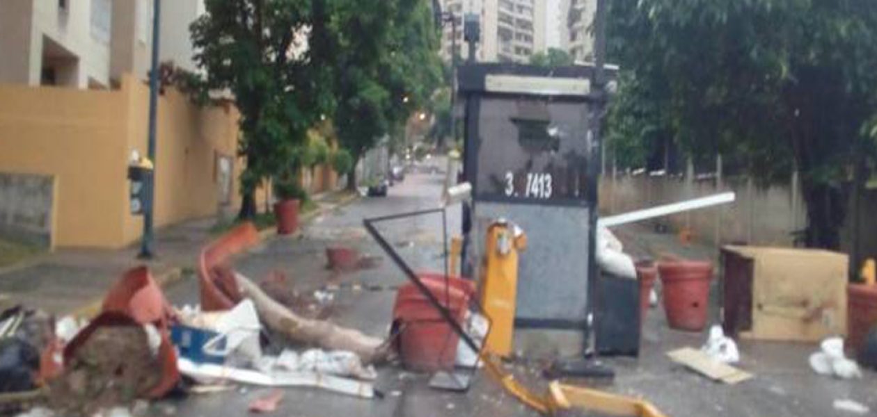 Represión en Terrazas del Ávila deja heridos y destrozos