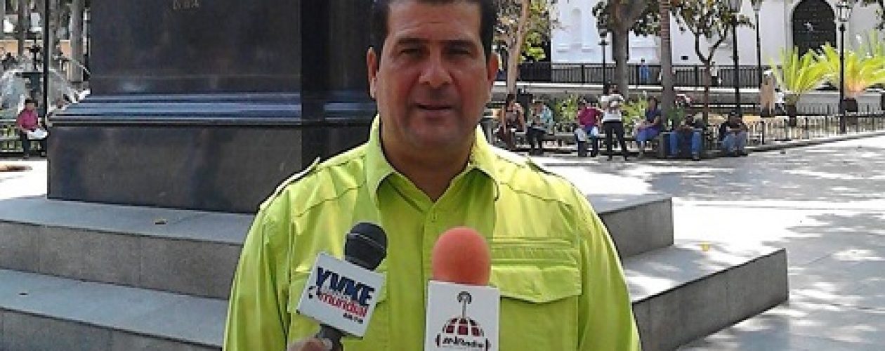Chavistas piden la renuncia de Nicolás Maduro