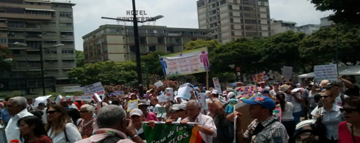 Crisis de salud: pacientes crónicos claman por medicinas