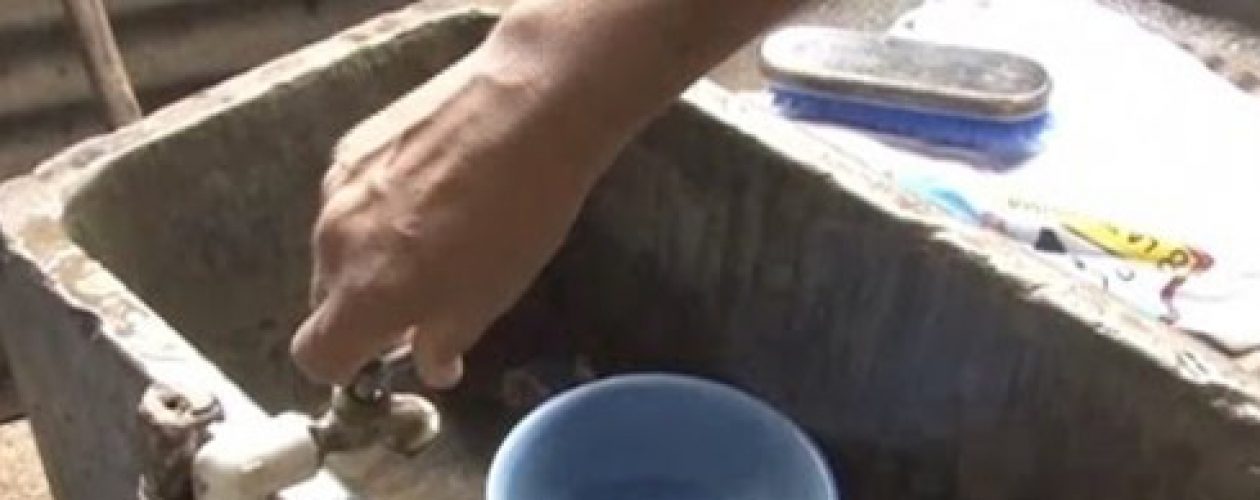 Sin agua sobreviven familias en Cantaura