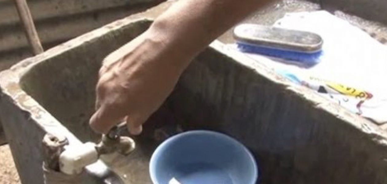 Sin agua sobreviven familias en Cantaura