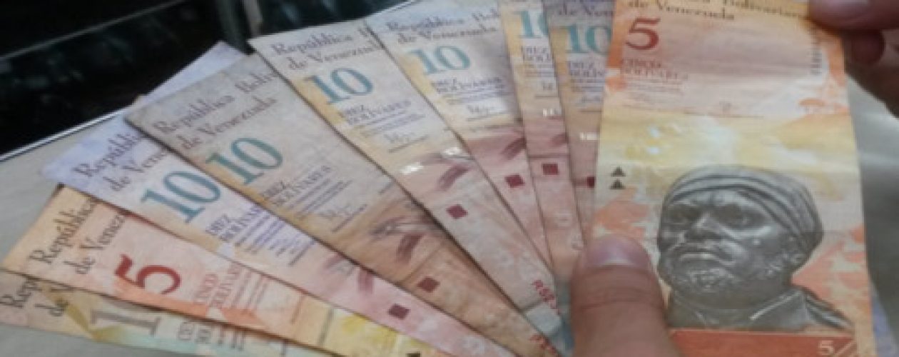 La inflación evapora el sueldo de los venezolanos