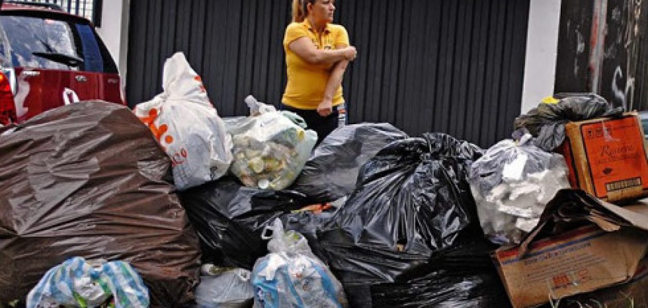 Táchira colapsa en basura por cierre de vertedero