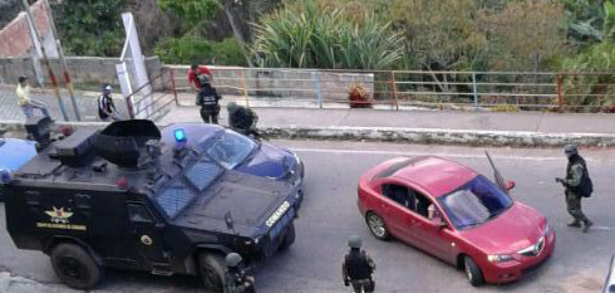 Así fue el llamado toque de queda en Los Teques (VIDEO)