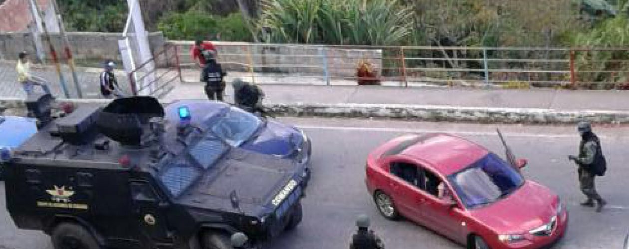 Así fue el llamado toque de queda en Los Teques (VIDEO)