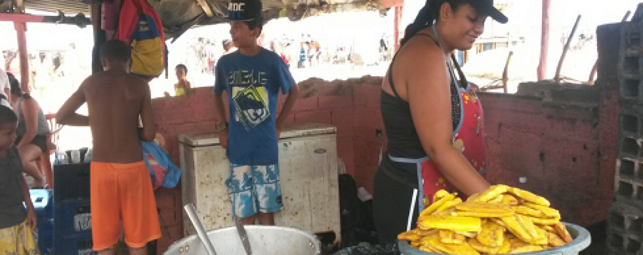 Vendedores en la playa temen perder su trabajo ante la remodelación de los kioscos