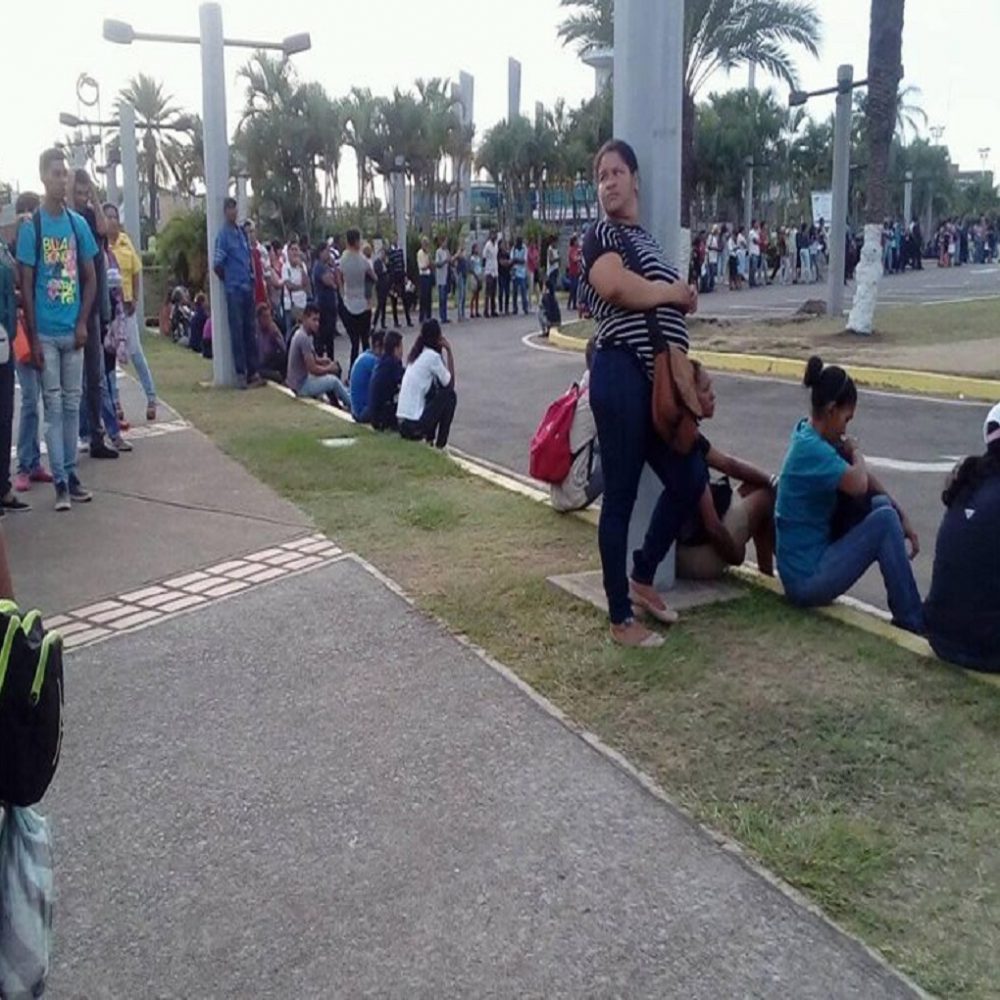 Así es el martirio del transporte público en Guayana