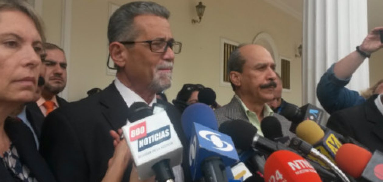 Mafias de Tumeremo amenazan de muerte a diputado De Grazia