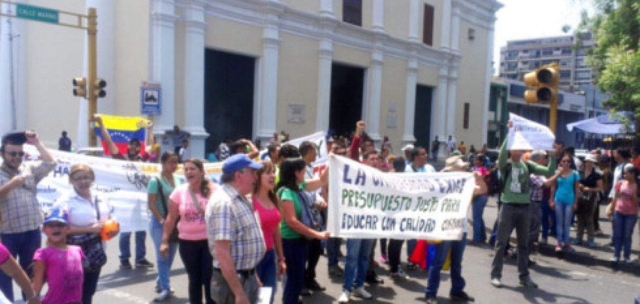 Universidades exigen presupuesto justo