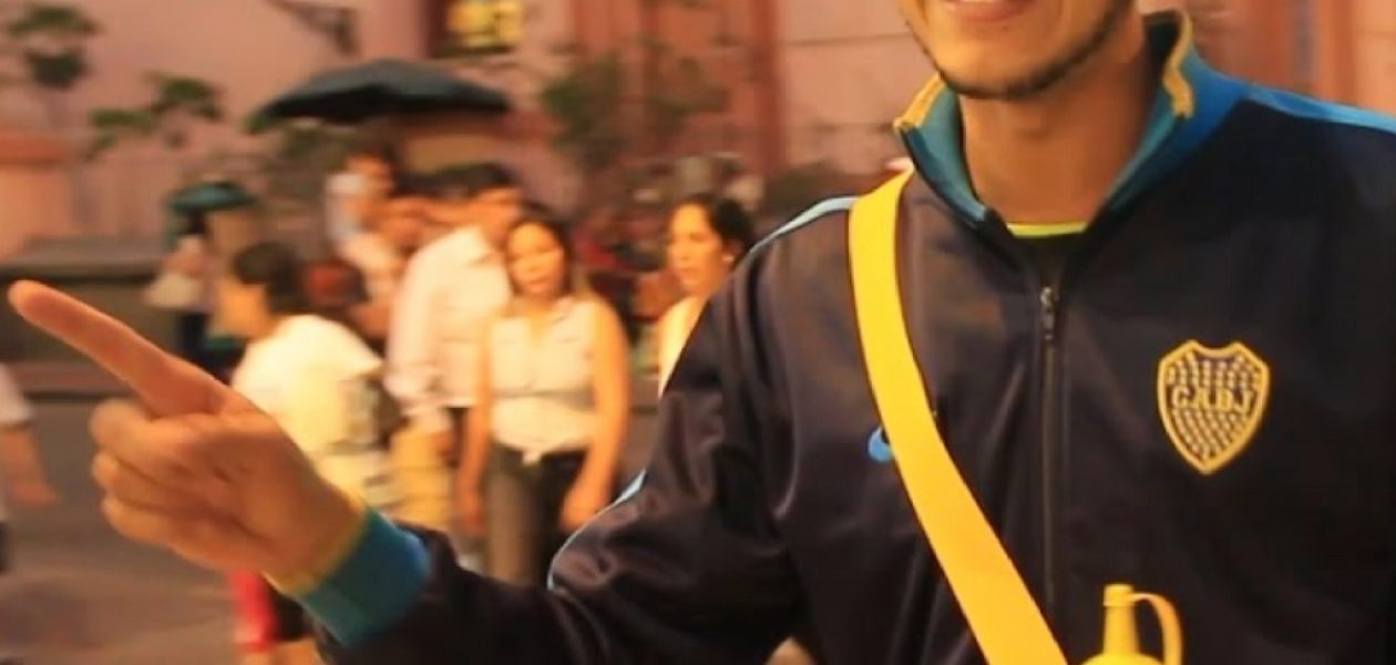 En video venezolano maltratado por vender arepas en Perú