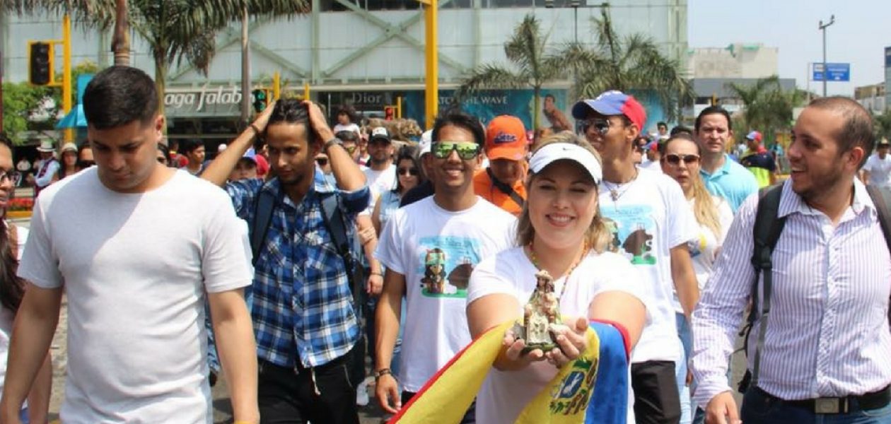 Venezolanos en Perú peregrinaron con la Divina Pastora por la paz de su país