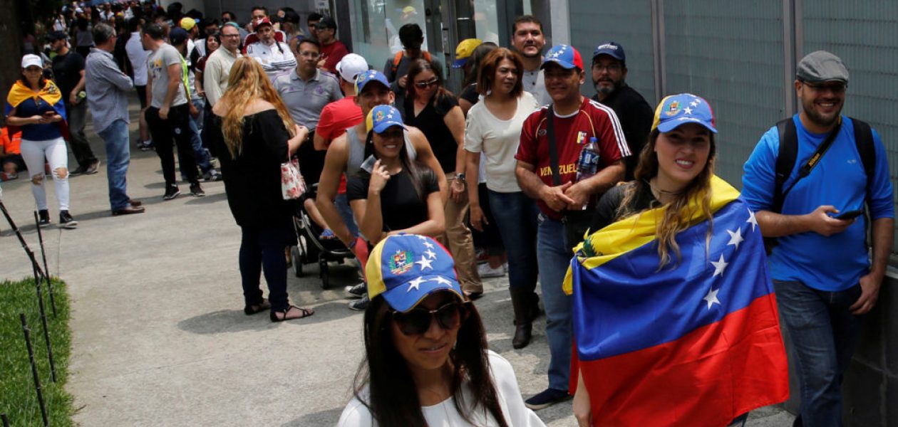 Venezolanos en el exterior podrán inscribirse en el RE hasta este domingo