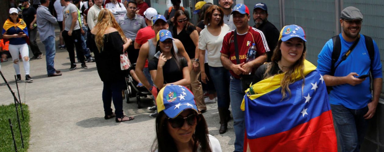 Venezolanos en el exterior podrán inscribirse en el RE hasta este domingo