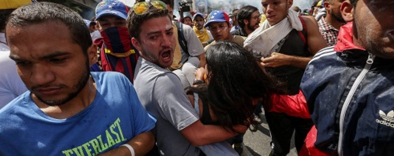 Reportan 18 heridos durante protestas en Caracas